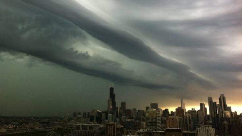 Basement flooding was reported in hundreds of homes, particularly in the 8th Ward on Chicago’s Far South Side.